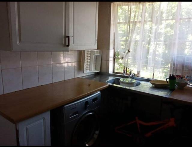 2 BEDROOM APARTMENT FOR SALE IN WINDSOR EAST